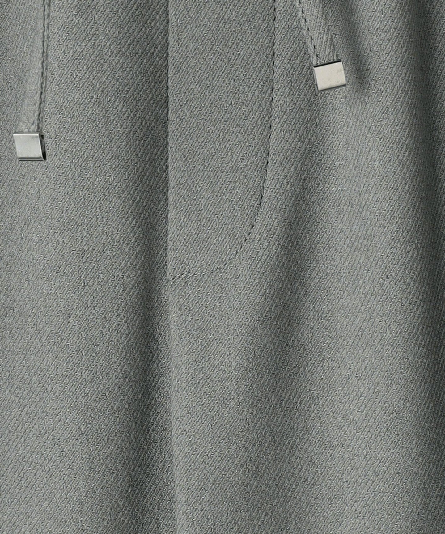 64146990304-d12.jpg