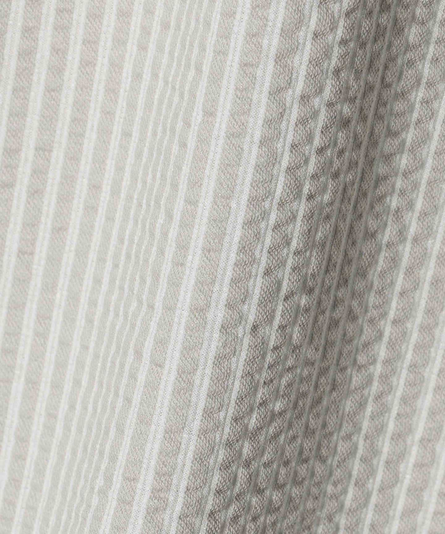 64176000034-d14.jpg