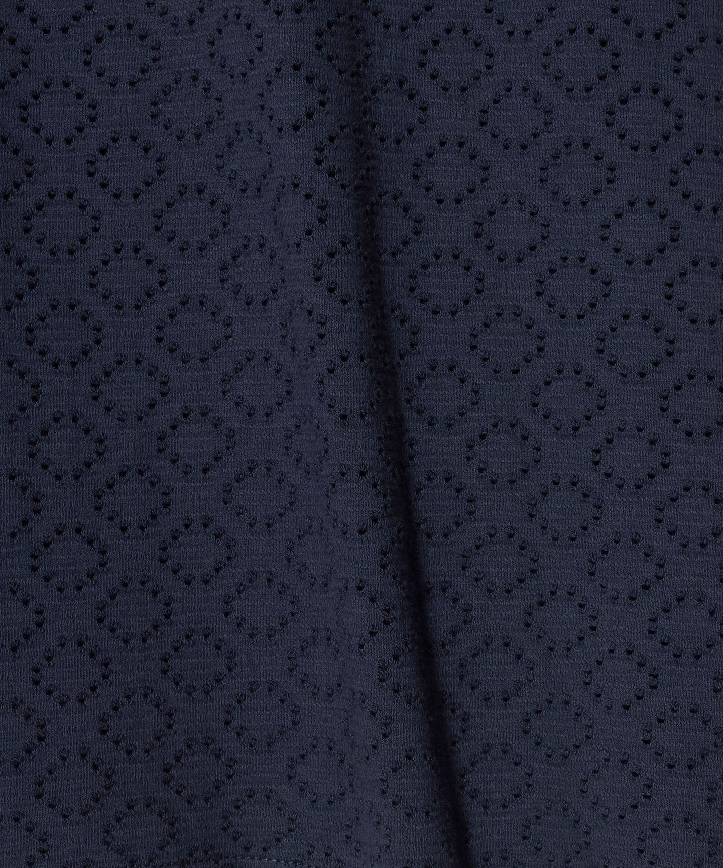 64176000055-d04.jpg