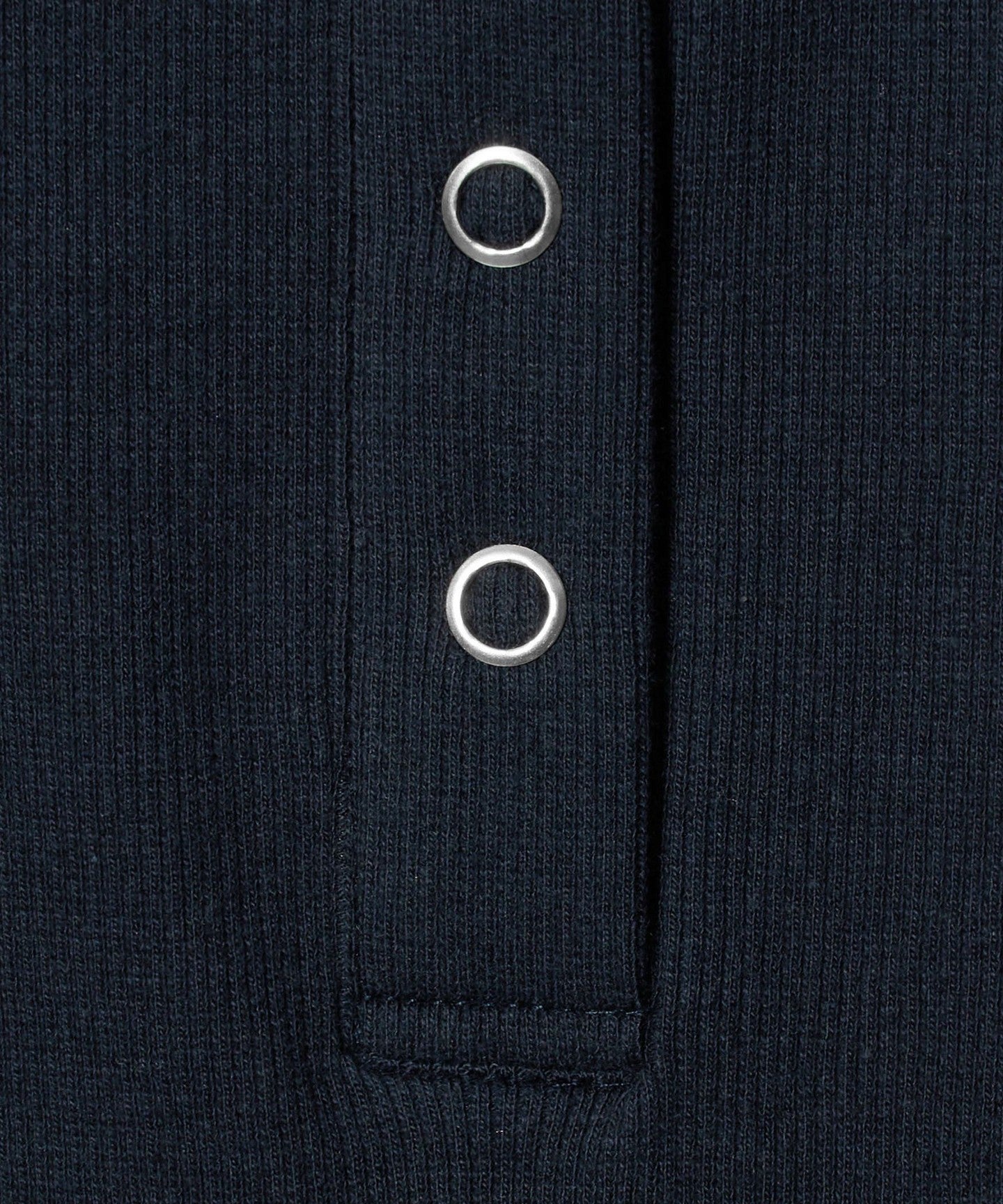 64176000058-d05.jpg