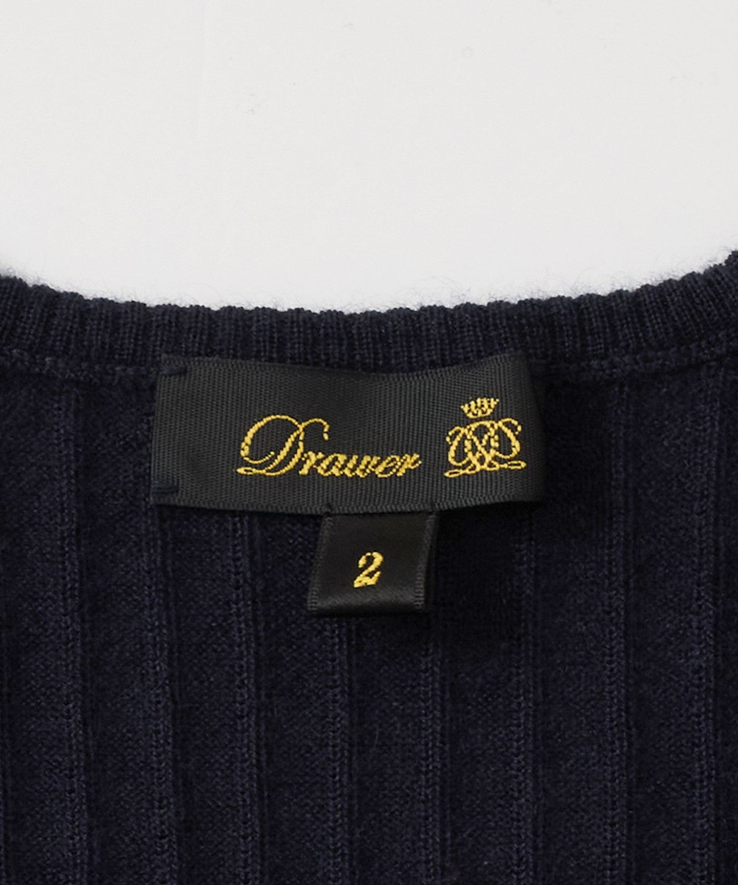 65131000037-d12.jpg