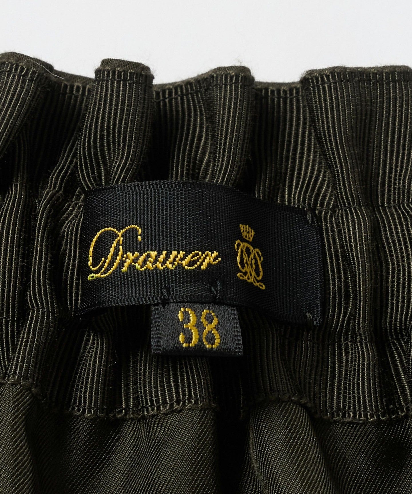 65242000027-d12.jpg
