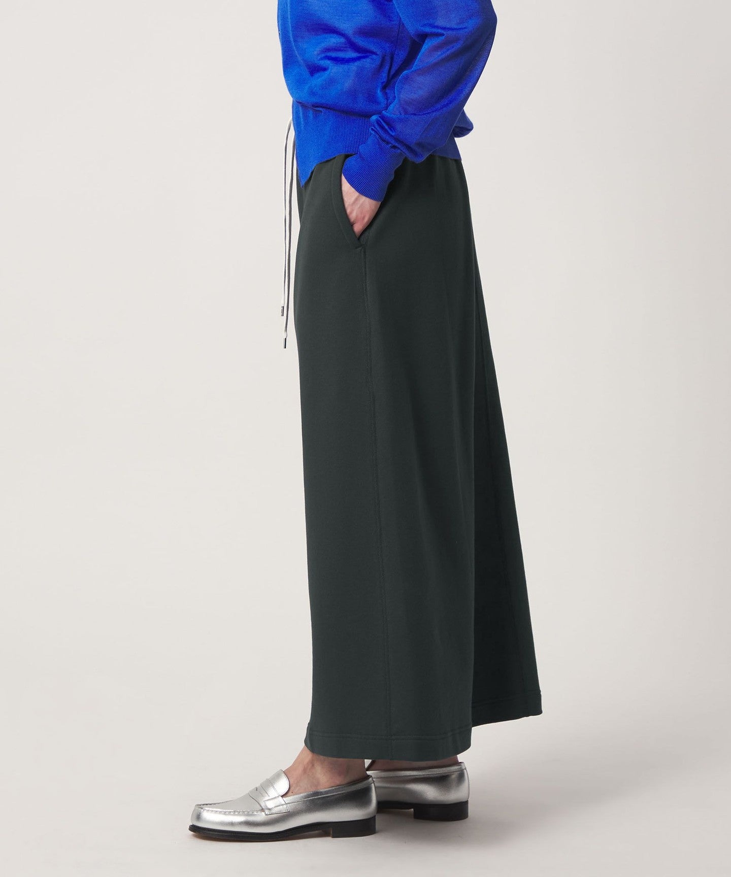 79242000019-d02.jpg