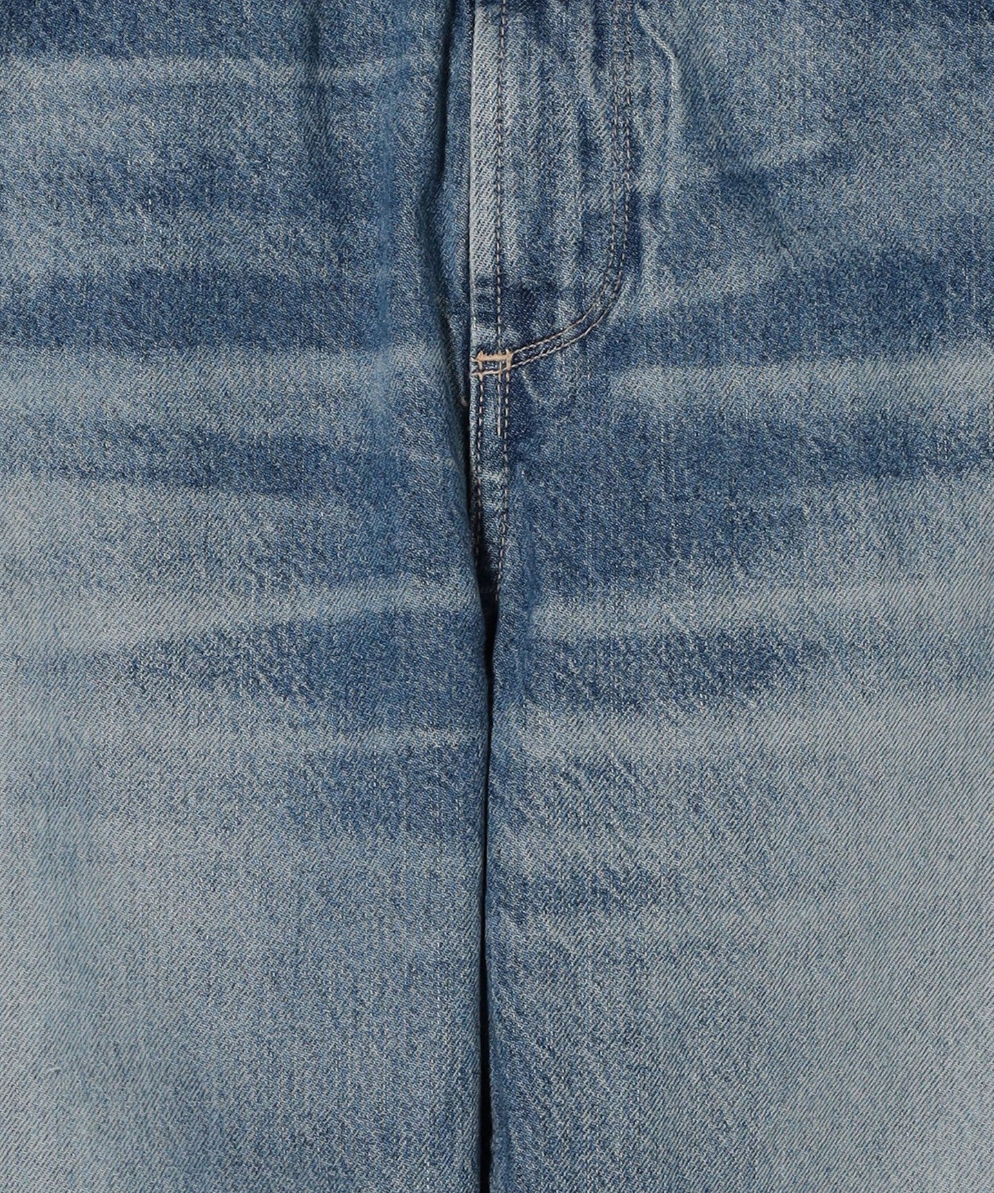 80142460053-d14.jpg