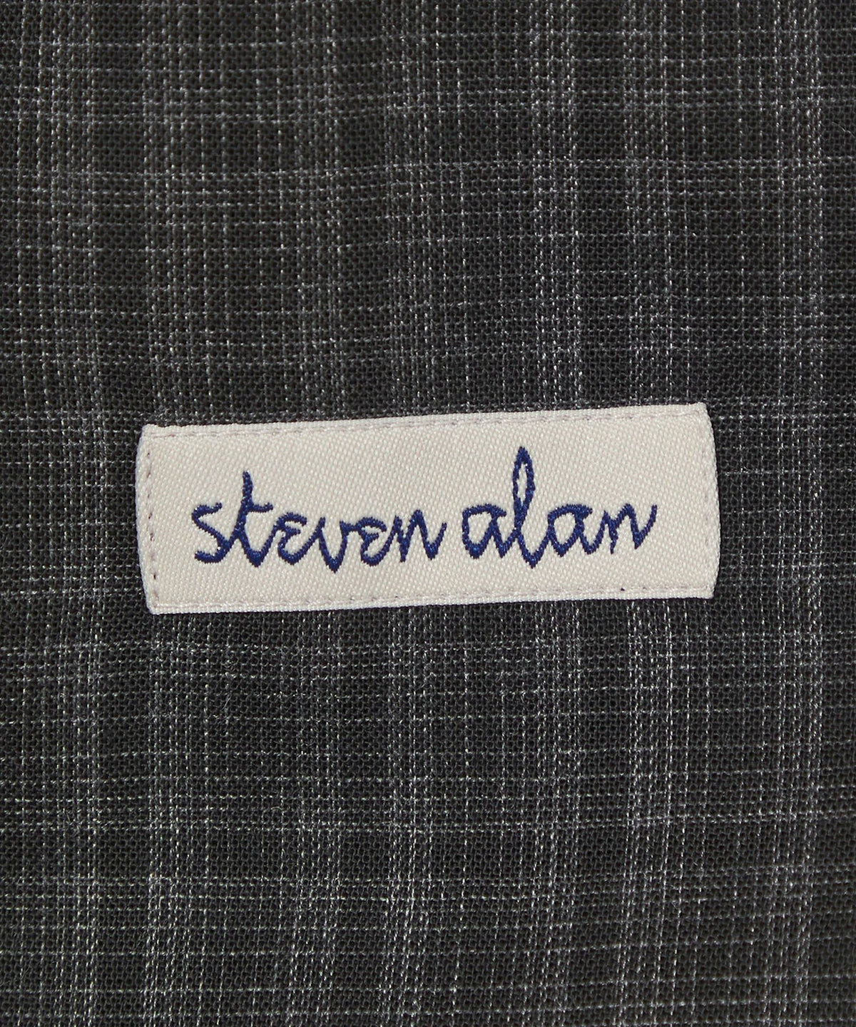81111000016-d28.jpg