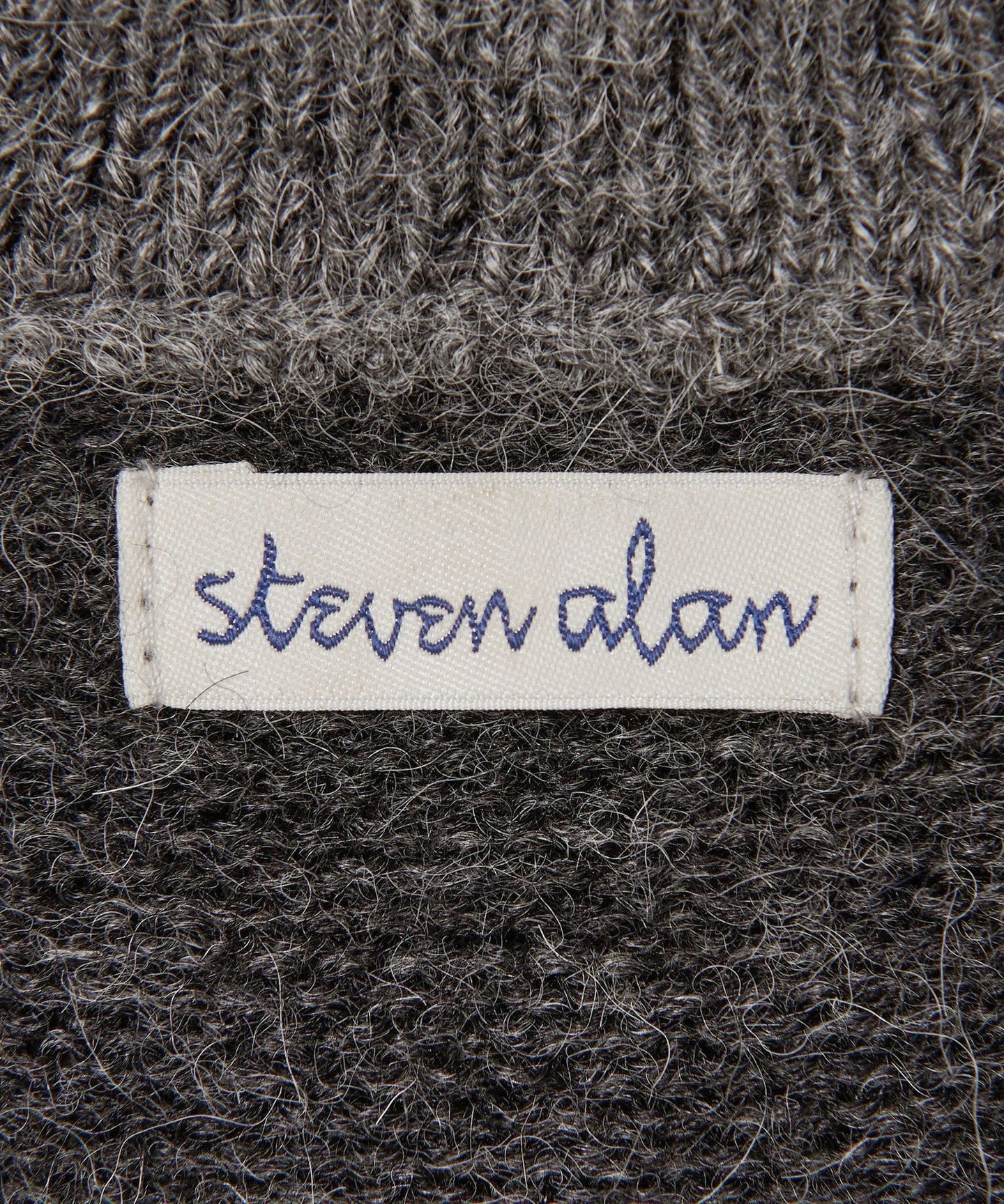 81131040459-d24.jpg