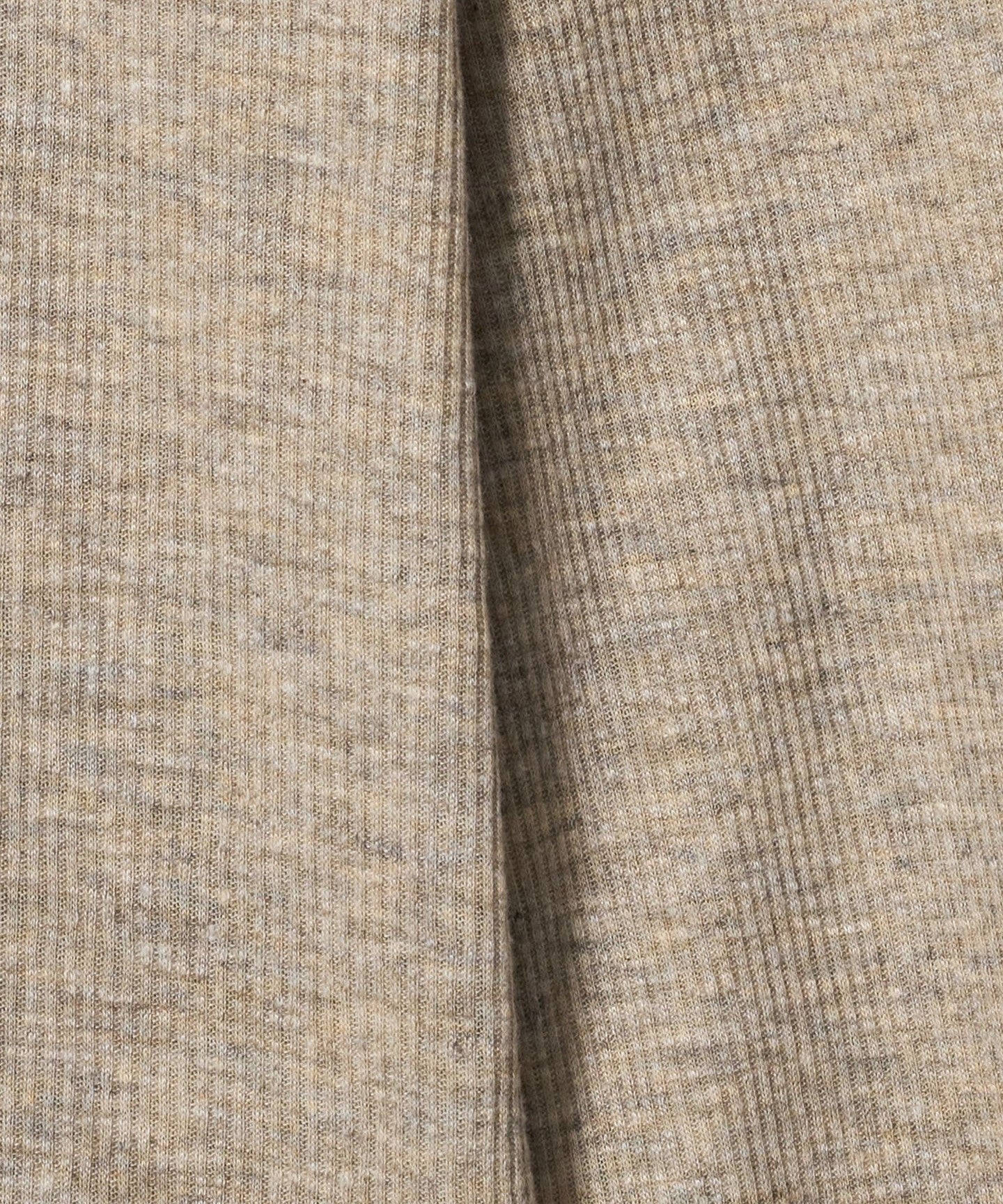 82122000026-d20.jpg
