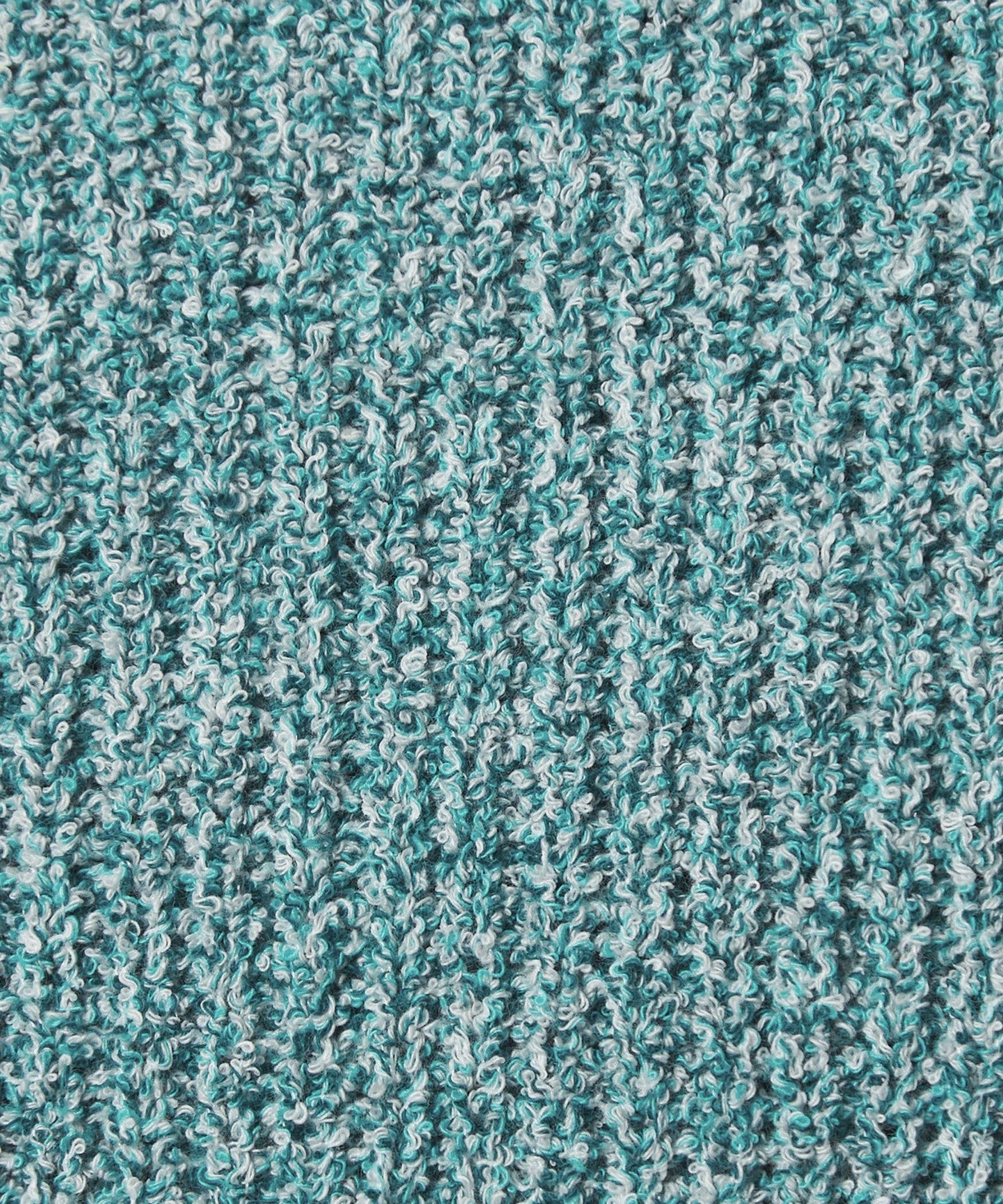 82131000012-d14.jpg