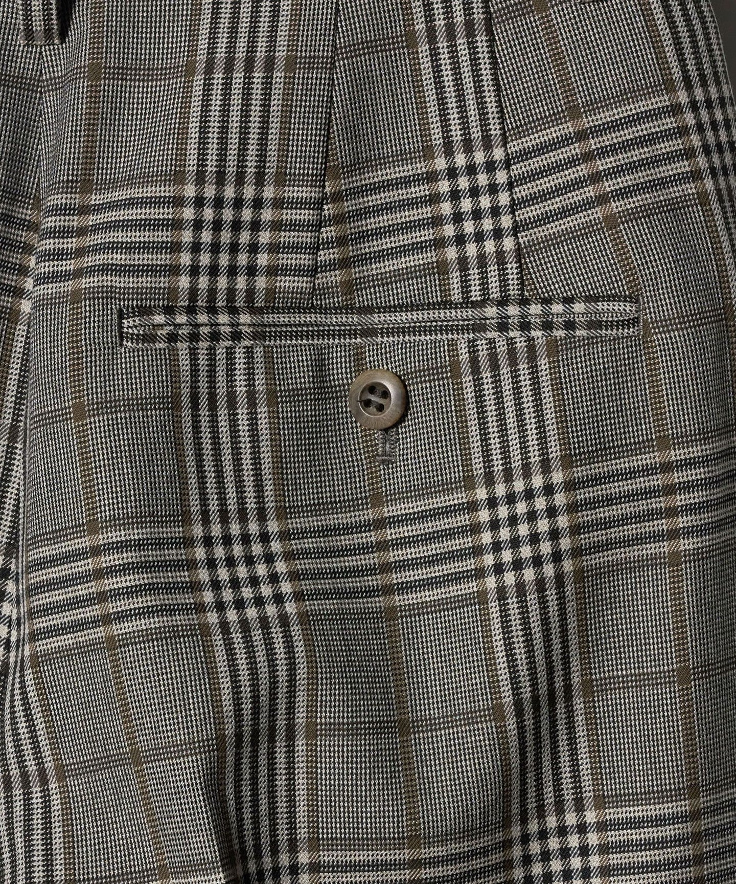 82142000011-d13.jpg