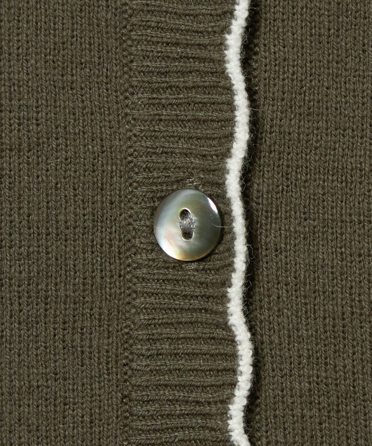 82181990252-d12.jpg
