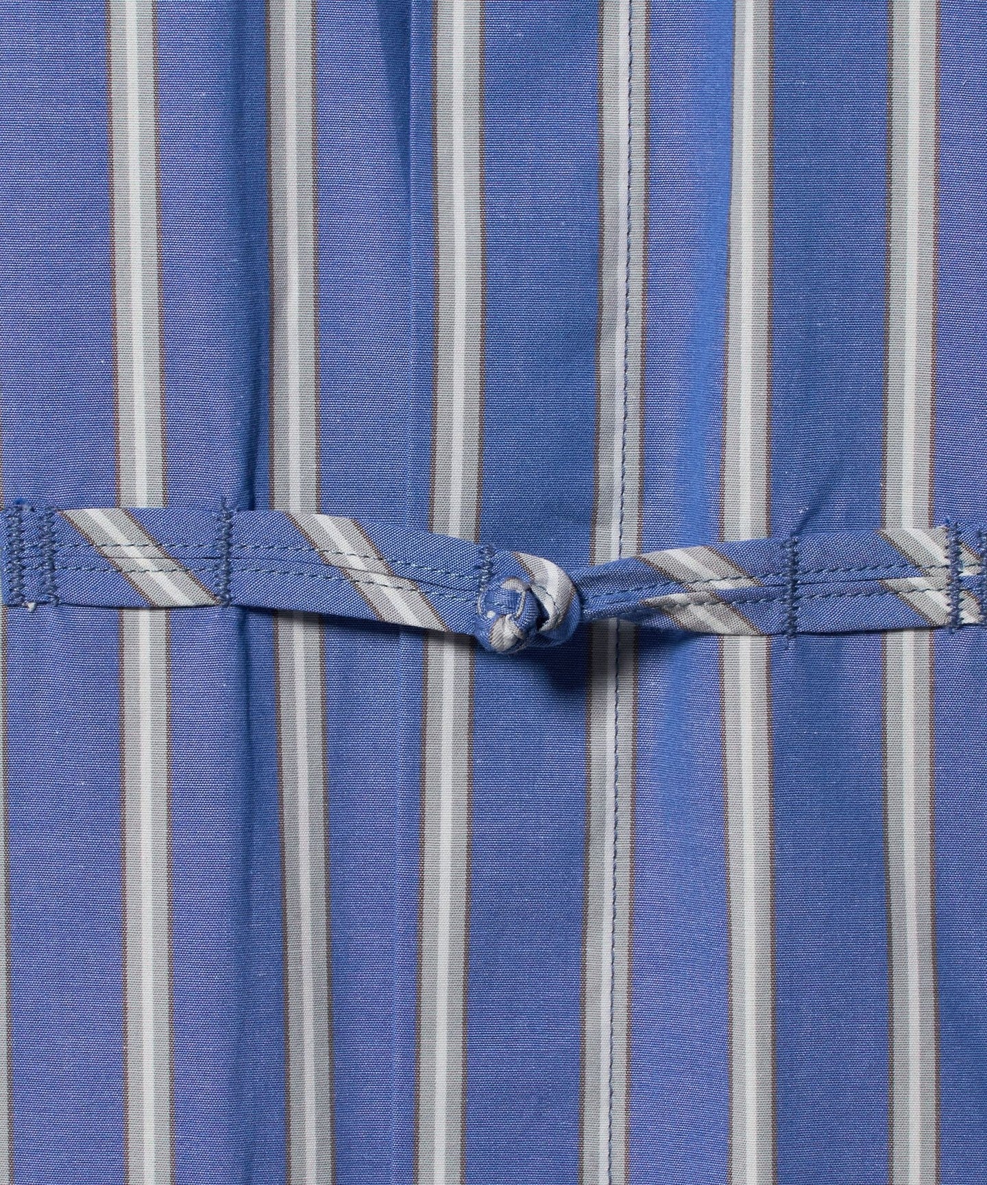 83115000019-d05.jpg