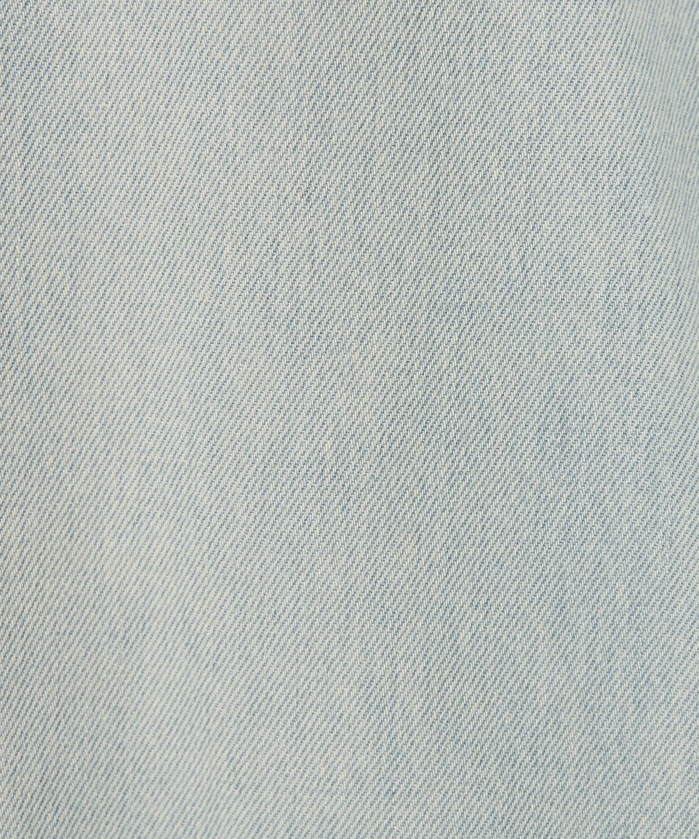 83141000020-d25.jpg