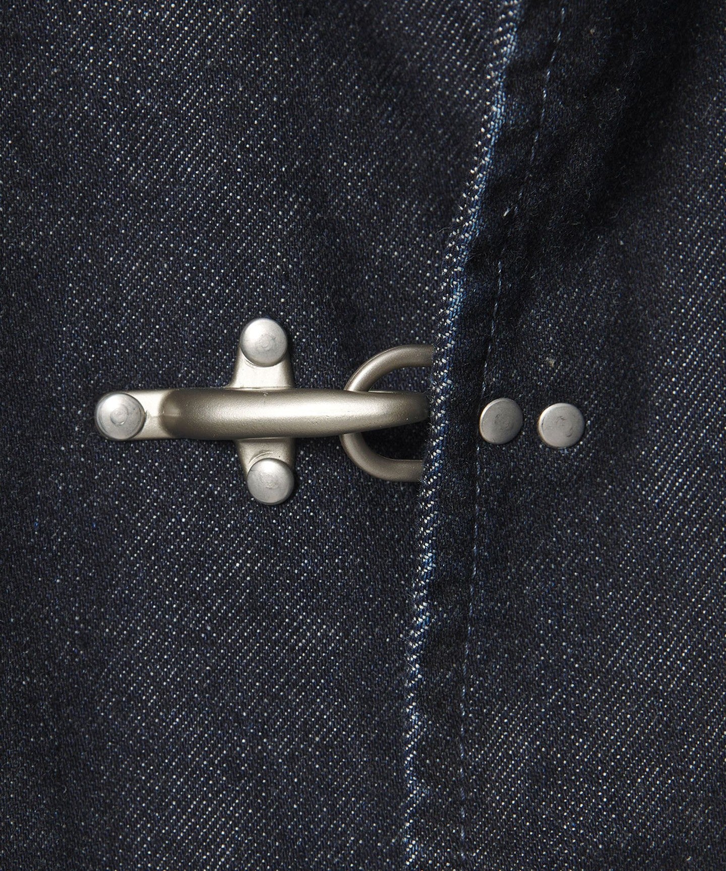 83256000004-d32.jpg