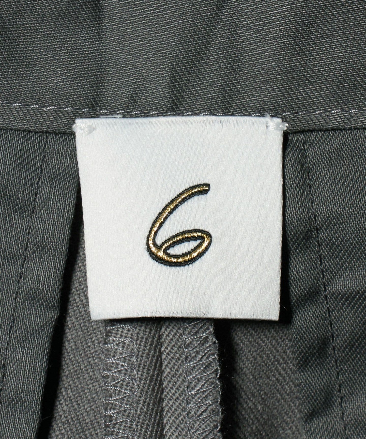 86142000029-d20.jpg