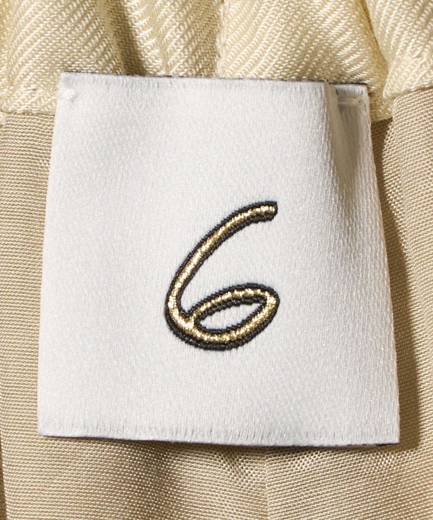 86142000030-d11.jpg