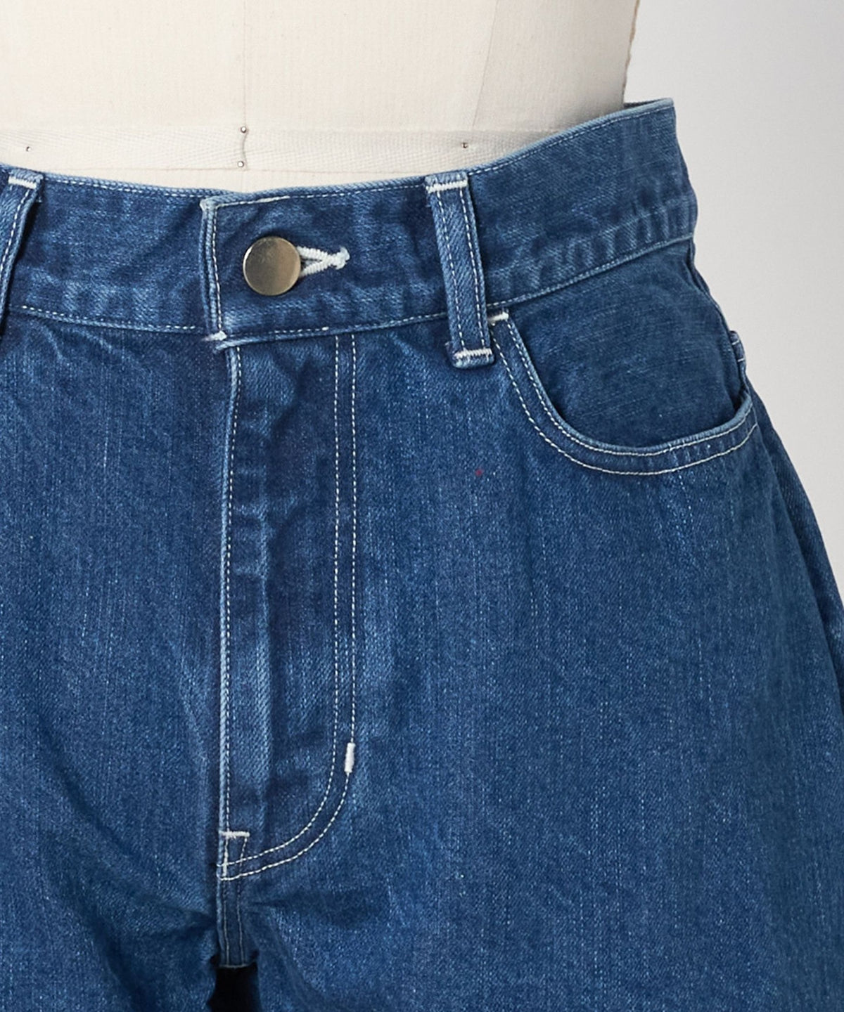 <LOEFF> 13OZ gebleichte Denim-Shorts