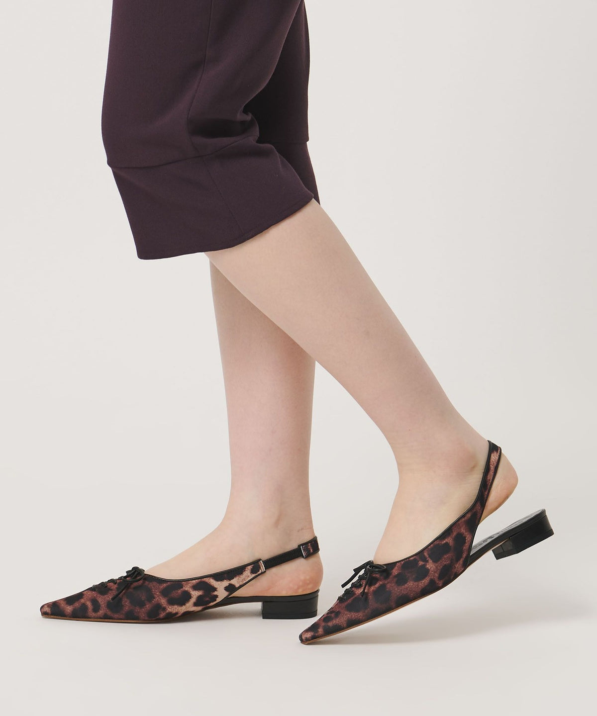 Lace-up Back Belt Flats 20↑