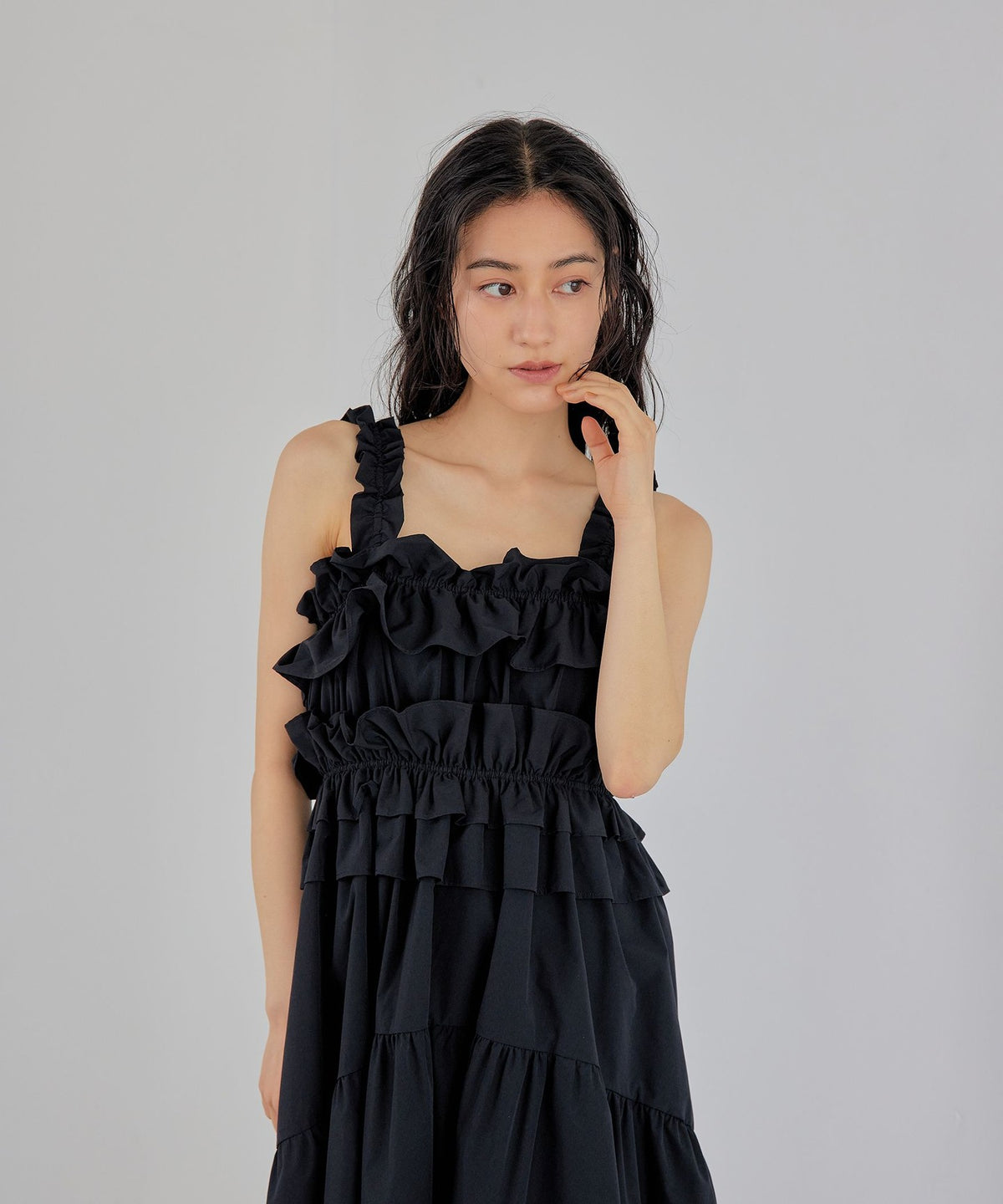 <EMMEL REFINES> EM Frill Gathered Dress