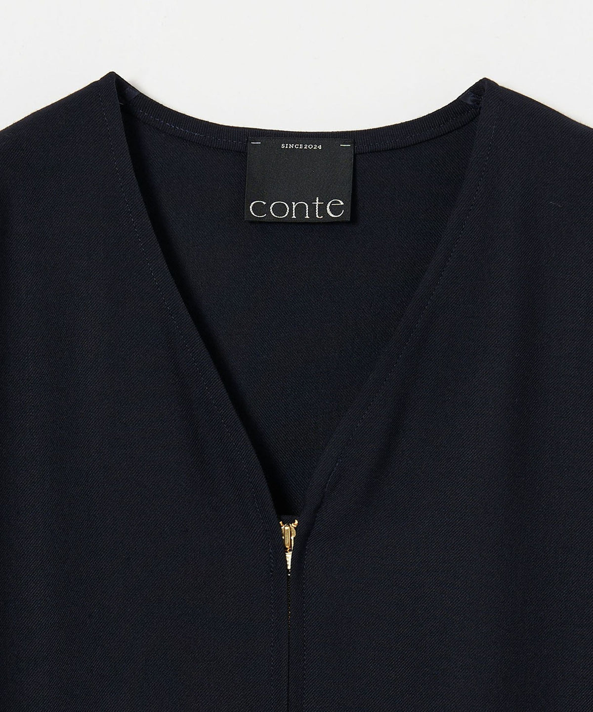 <conte>前拉链V领连体裤