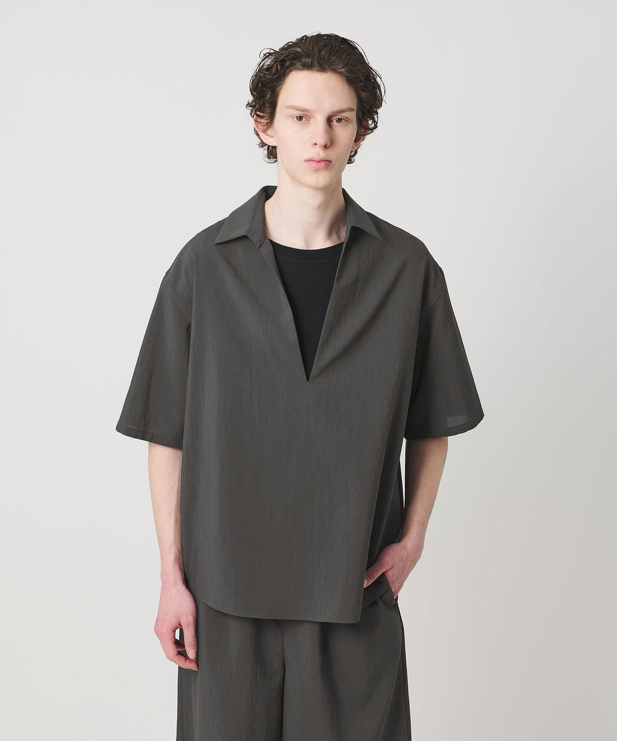 RENU TRO Series Deep V-Neck Shirt - Matching Set Available
