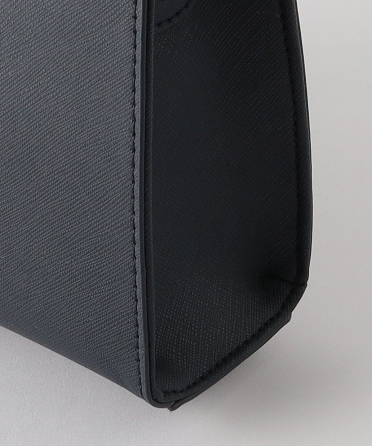 Bolso de Mano Clutch Saffiano con Aspecto de Cuero