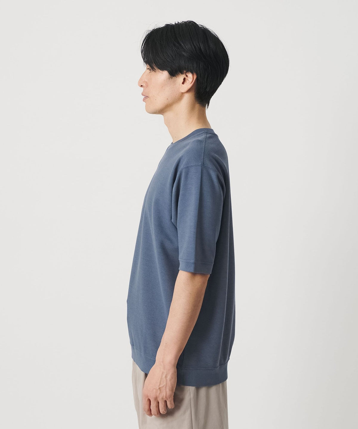 Light Double Face Geometric Crew Neck T-shirt with Anti-bacterial & Deodorizing Properties