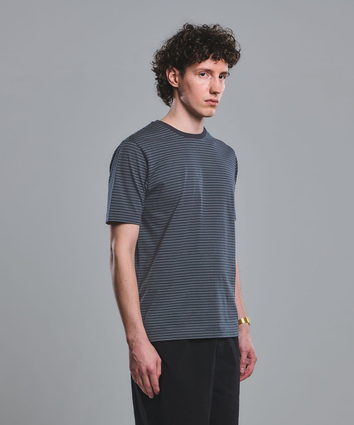 T-shirt à manches courtes et col rond rayé en coton à fibres longues