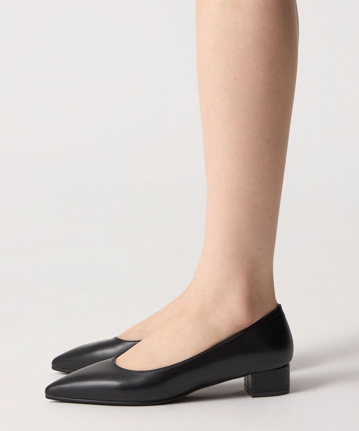 <SY> Pointed Plain SM Pumps 30↑
