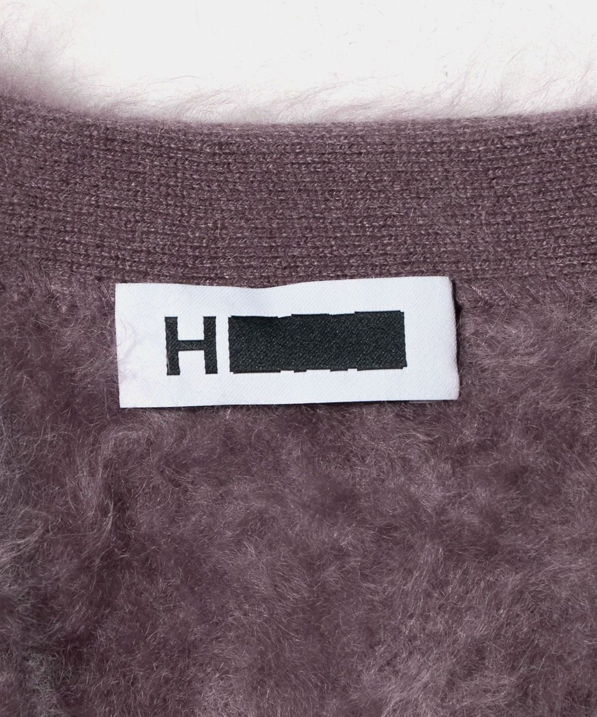 <H>羊绒毛绒V领开衫