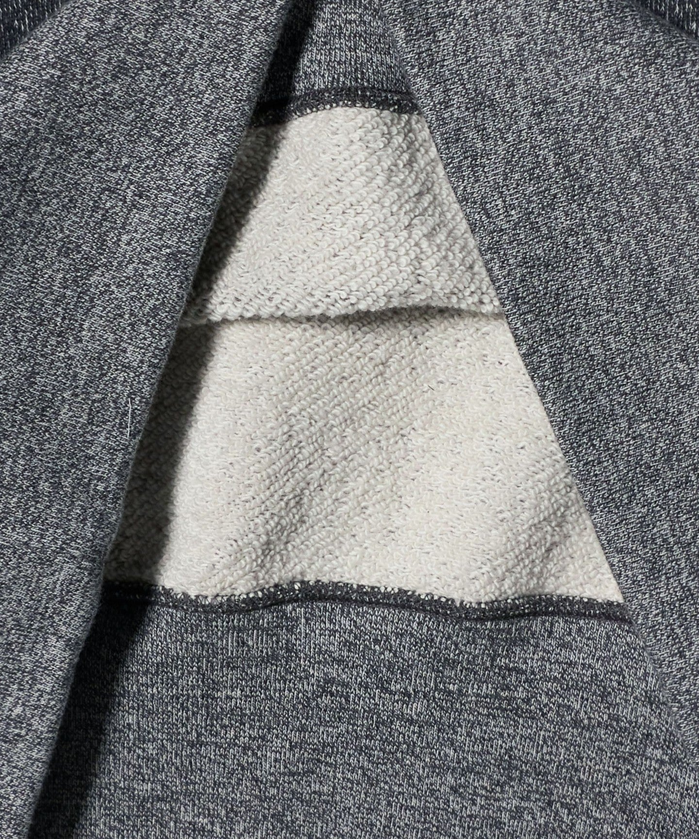 11125000049-d05.jpg