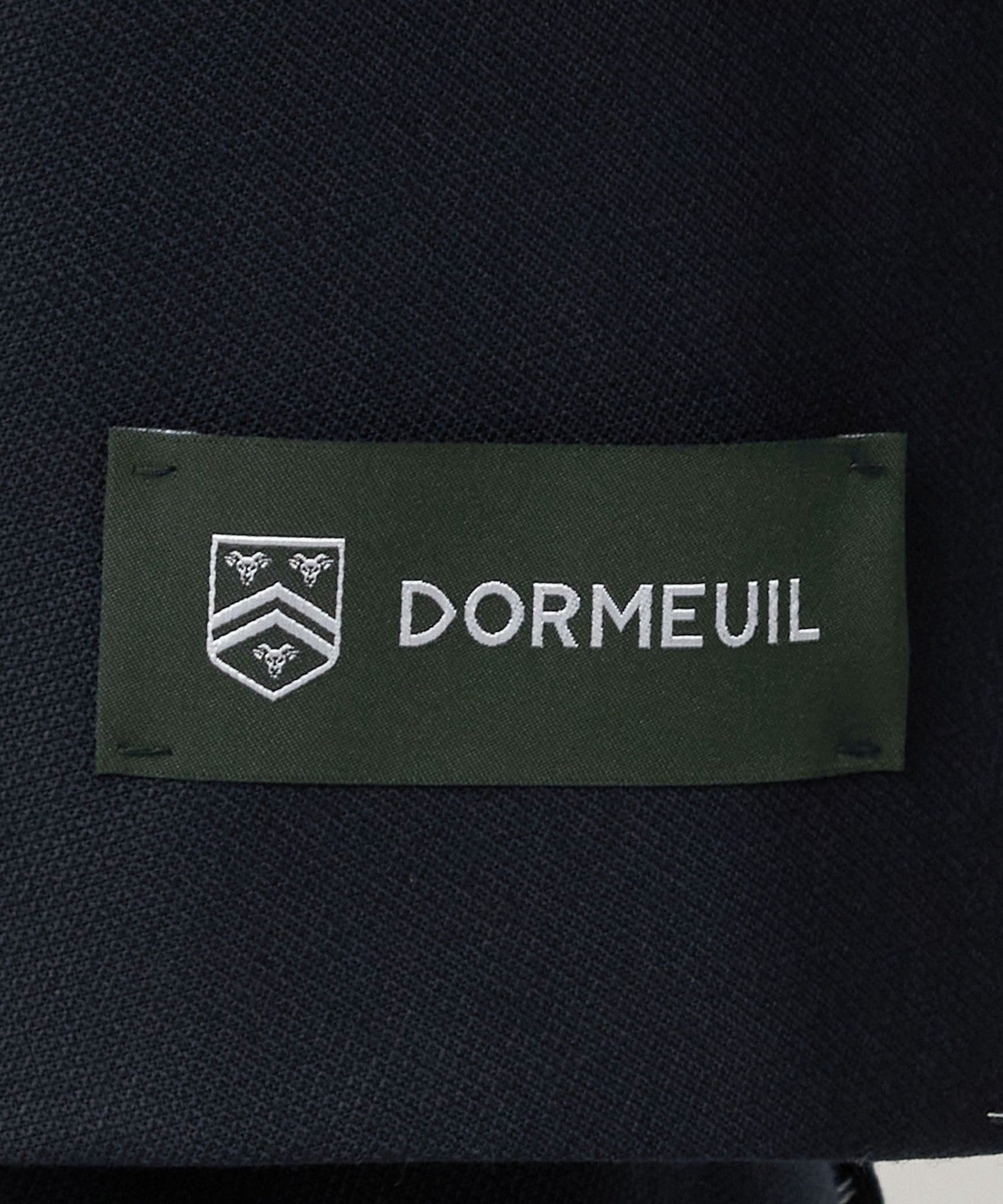 11231610010-d08.jpg
