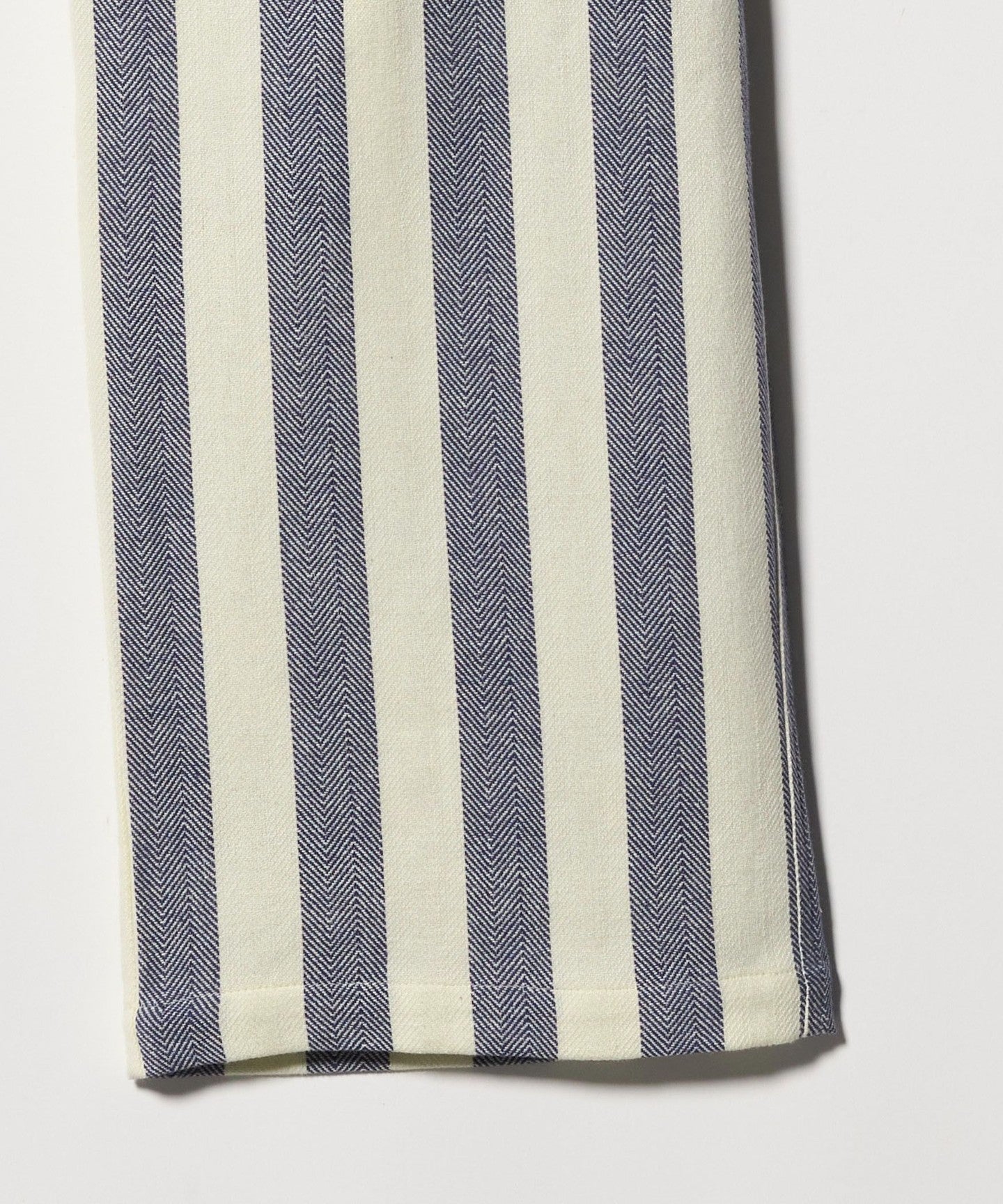 11593000102-d05.jpg