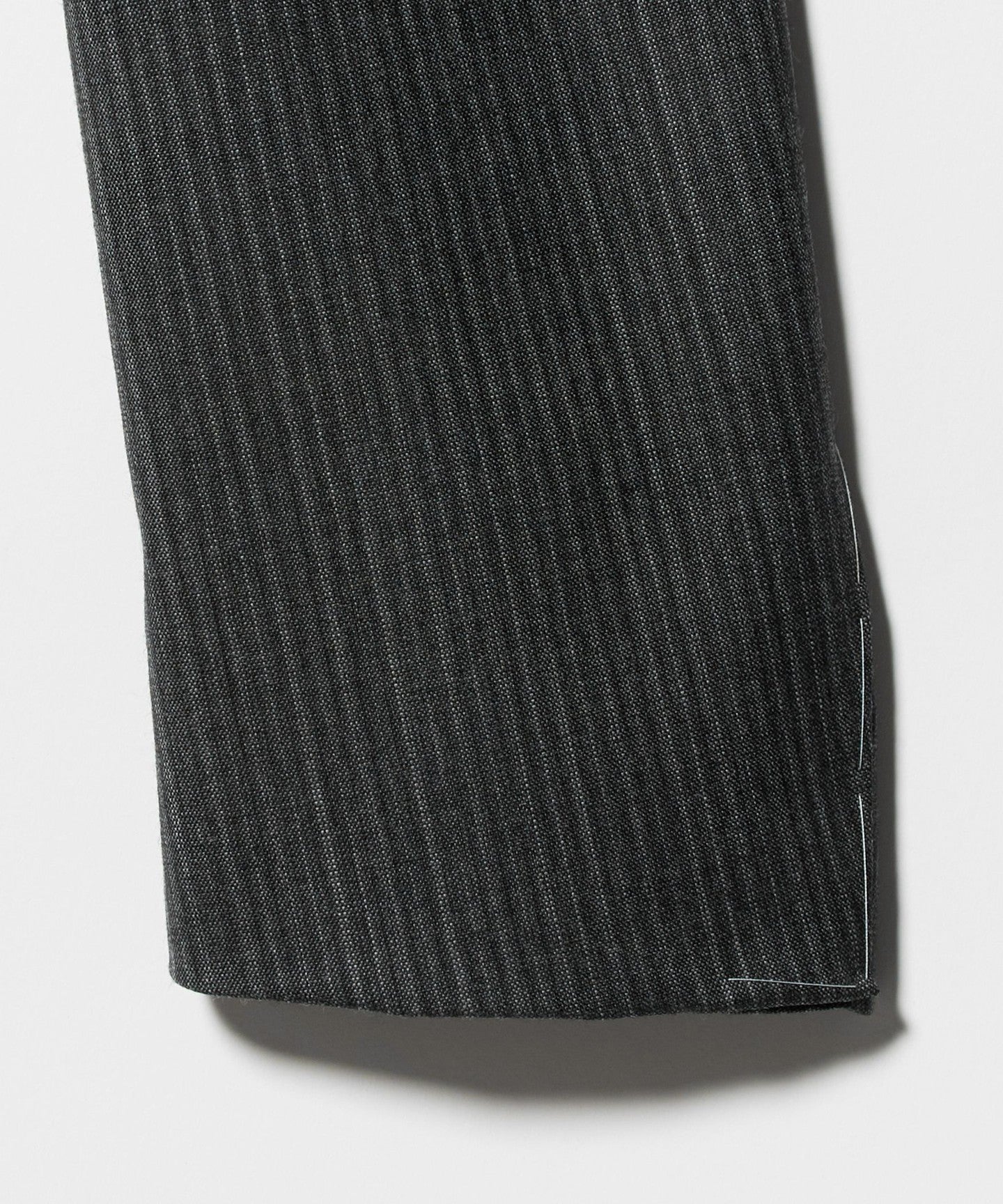 11593000158-d03.jpg