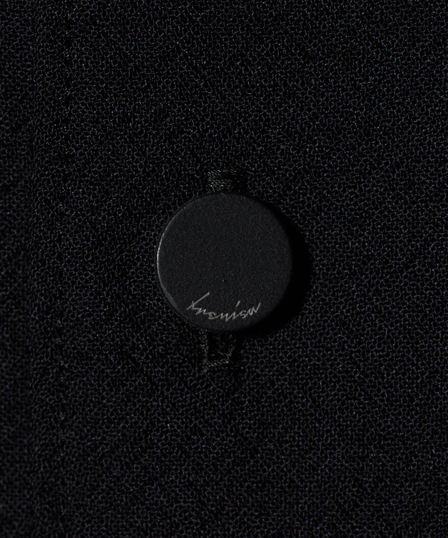 11695000481-d06.jpg