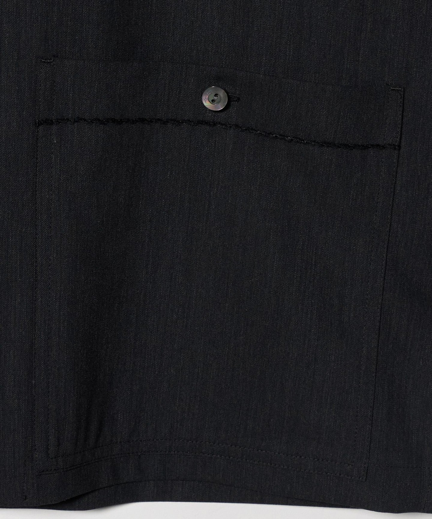 11695000483-d05.jpg