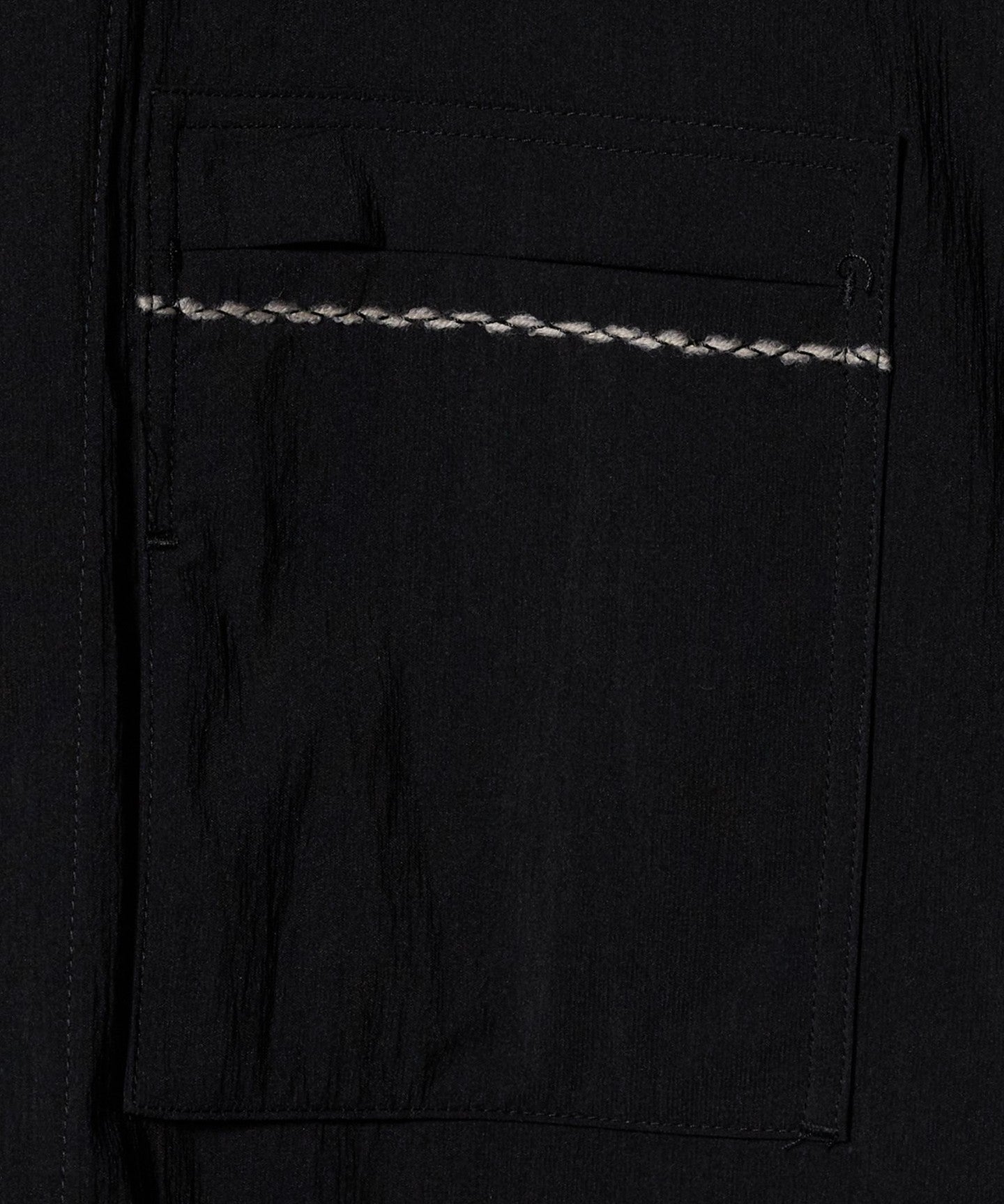 11695000484-d05.jpg