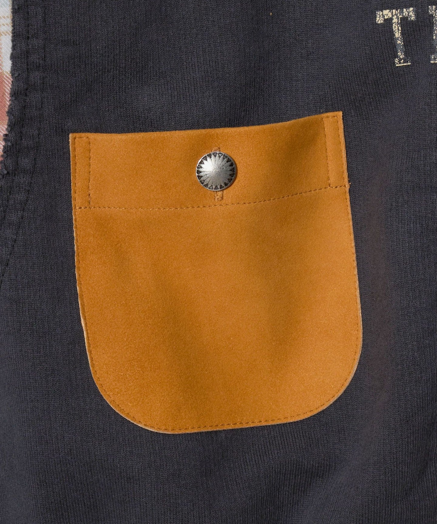 11695001007-d05.jpg