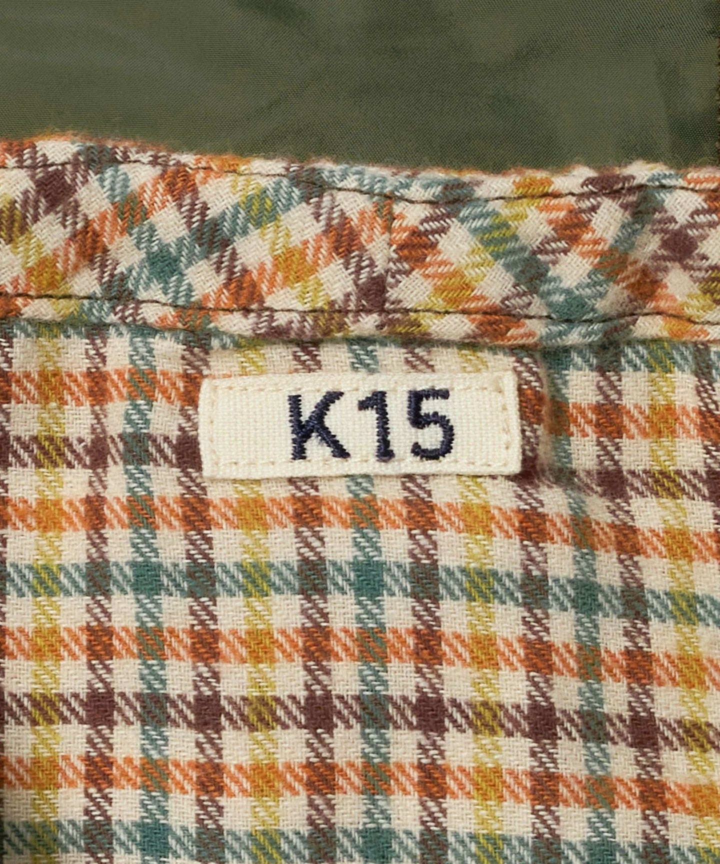 11695001010-d16.jpg