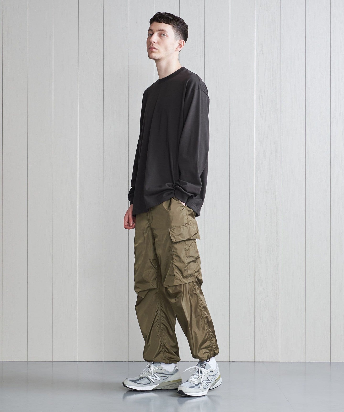 12122998100-d04.jpg