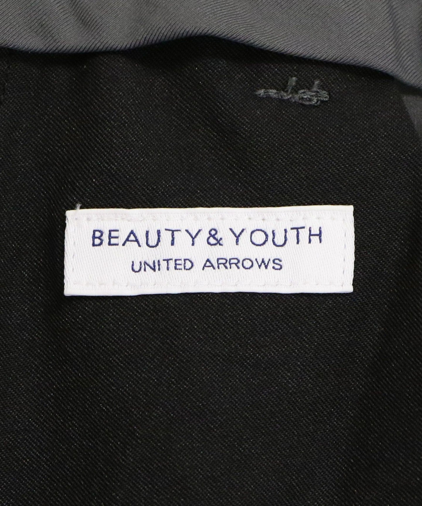 12141000114-d40.jpg