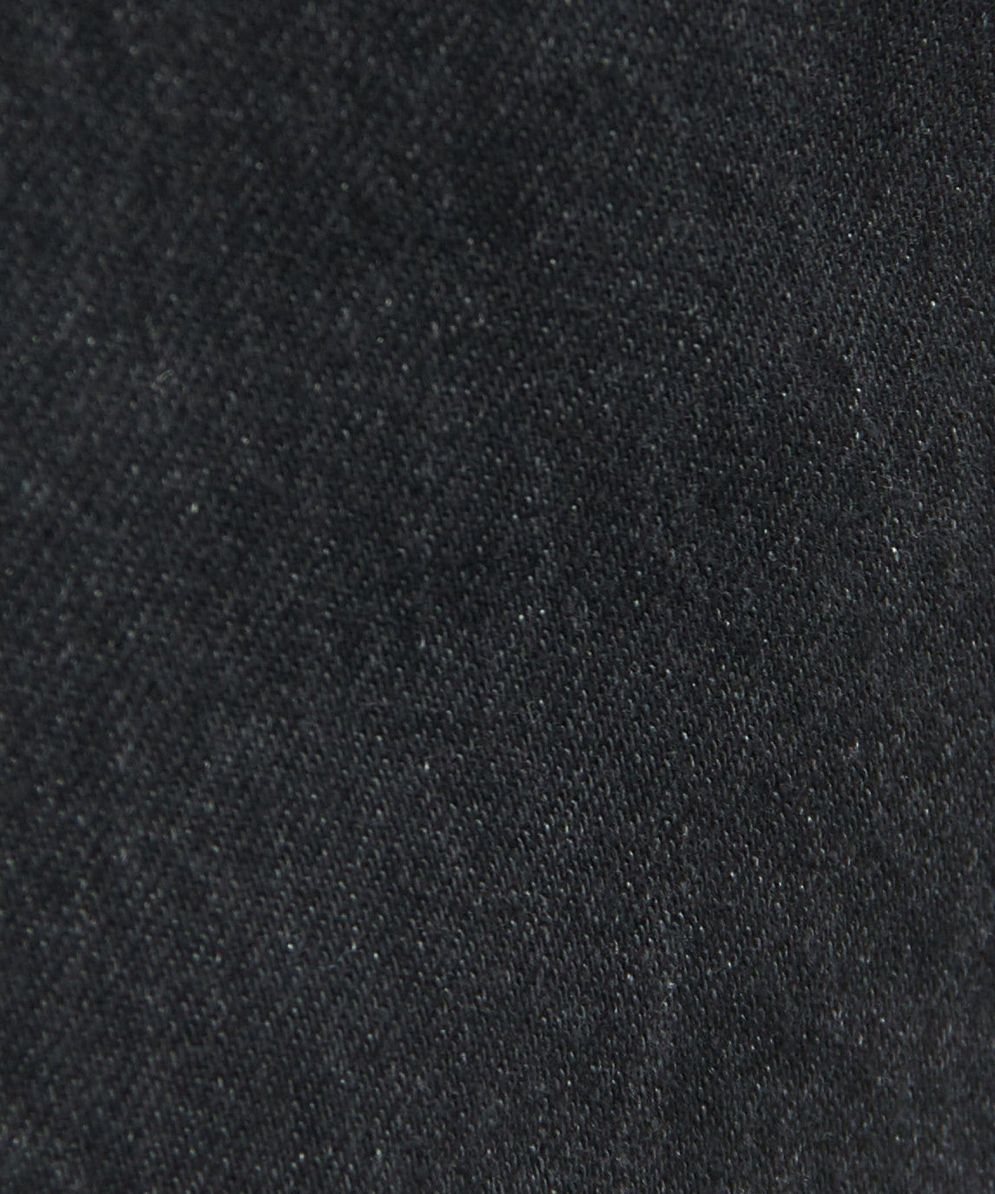 12141999402-d09.jpg