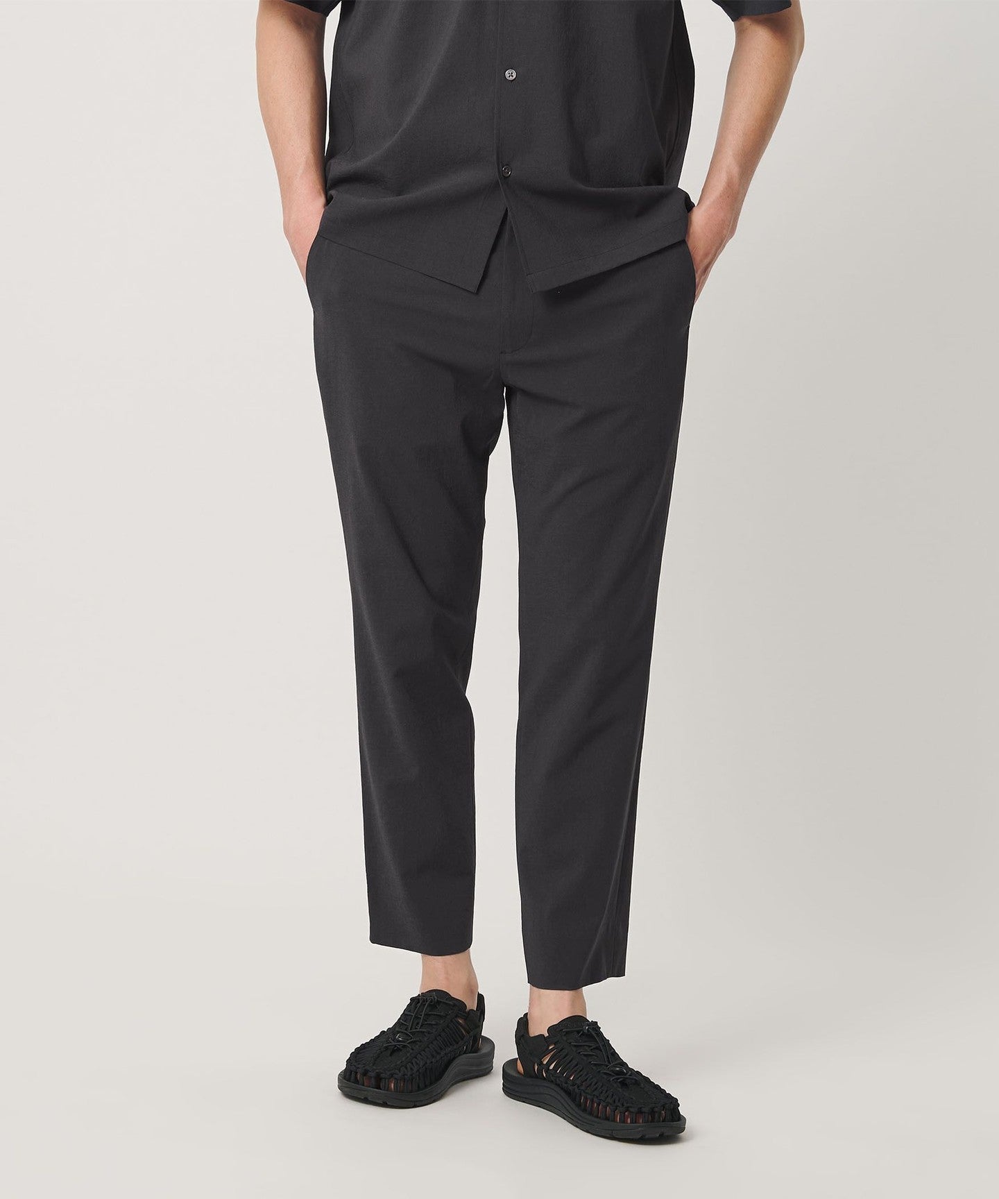 12146000006-d02.jpg