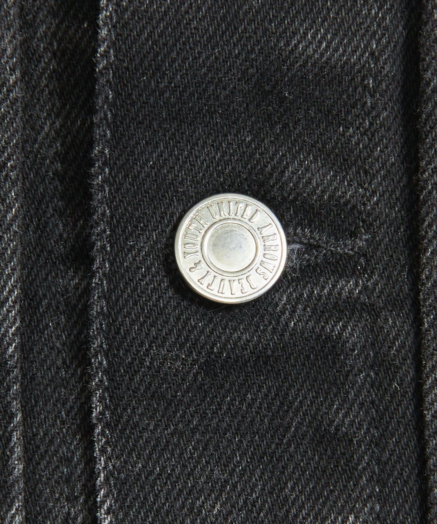 12256040040-d12.jpg