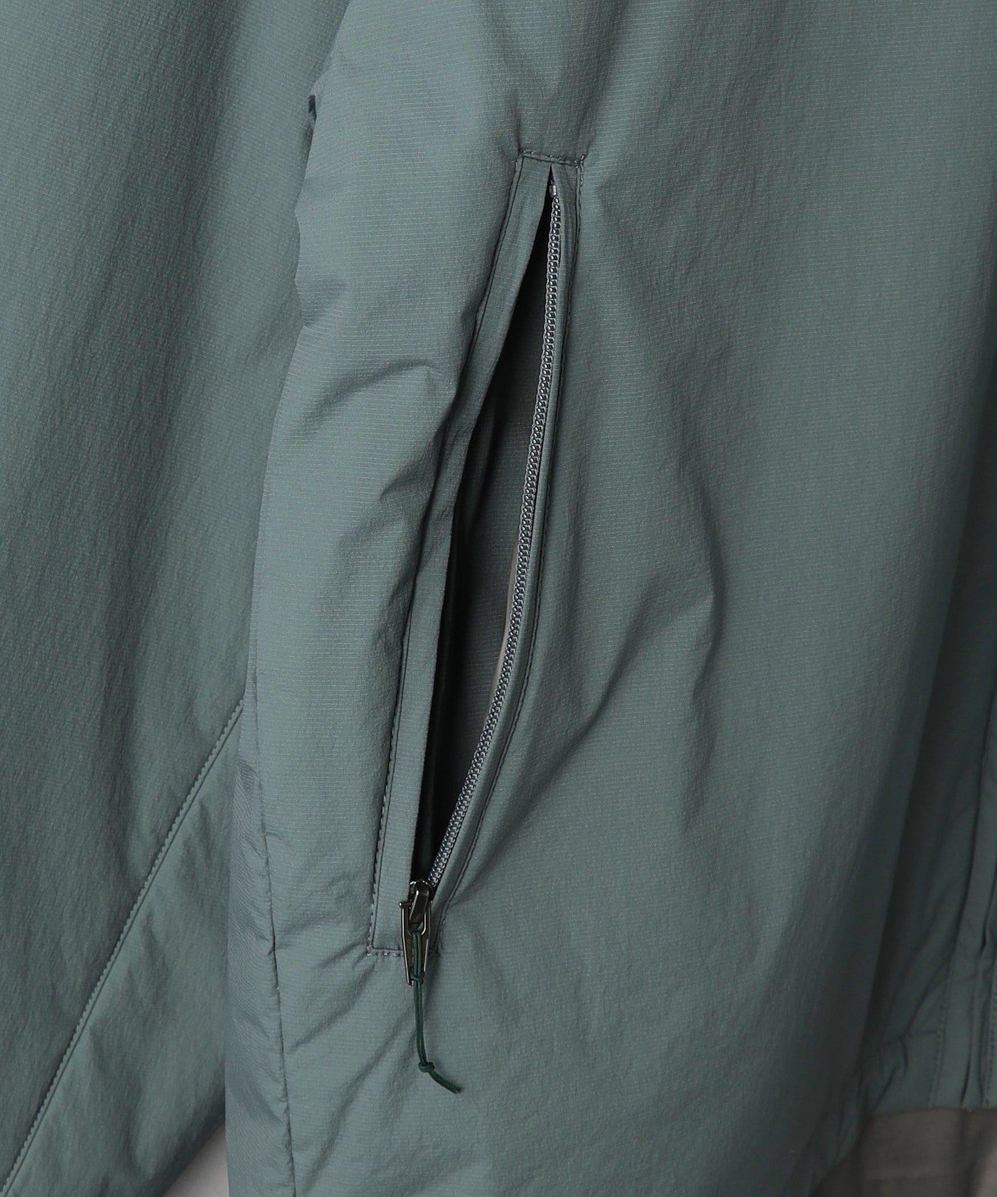 12256990042-d13.jpg
