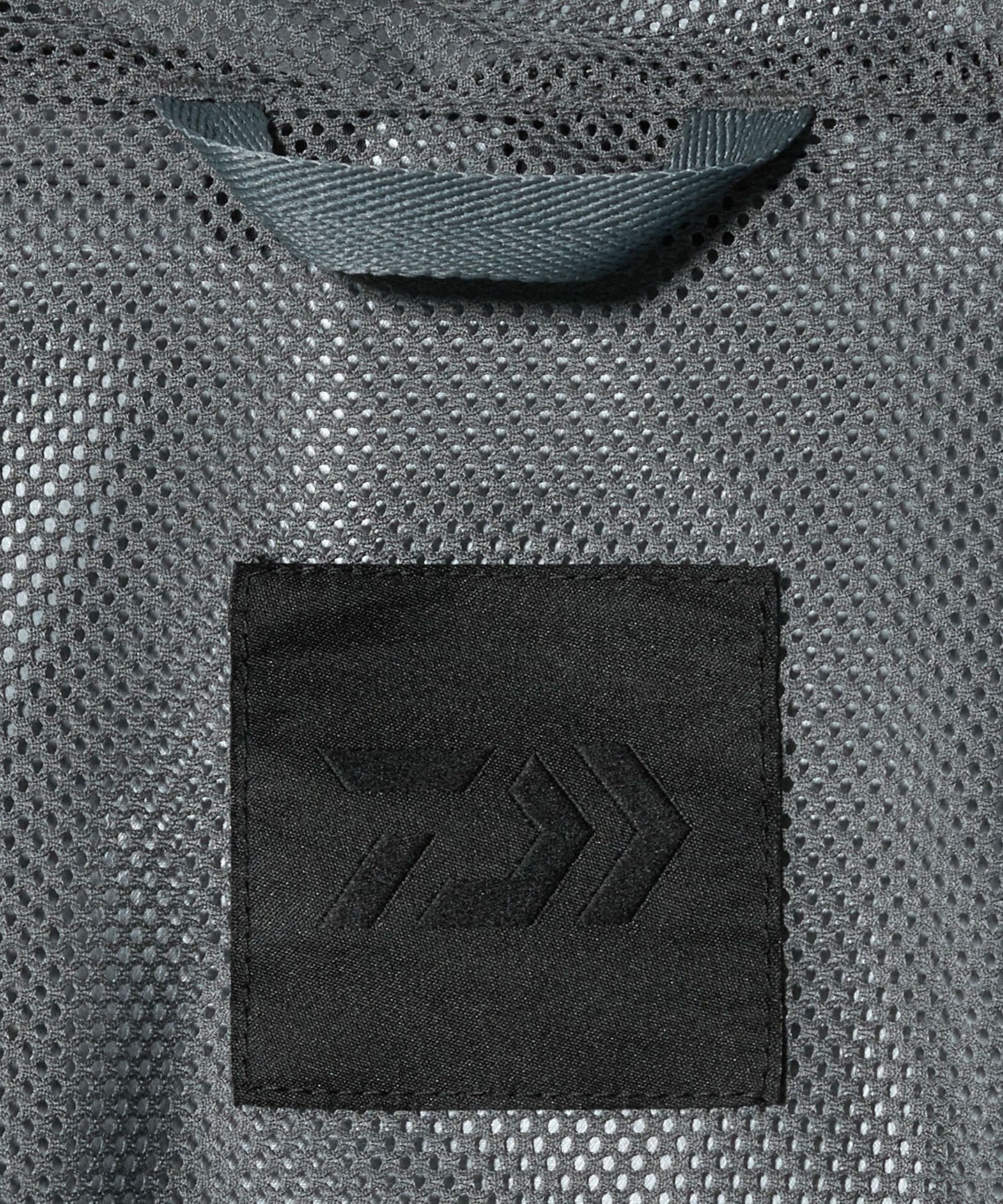 12545000040-d17.jpg