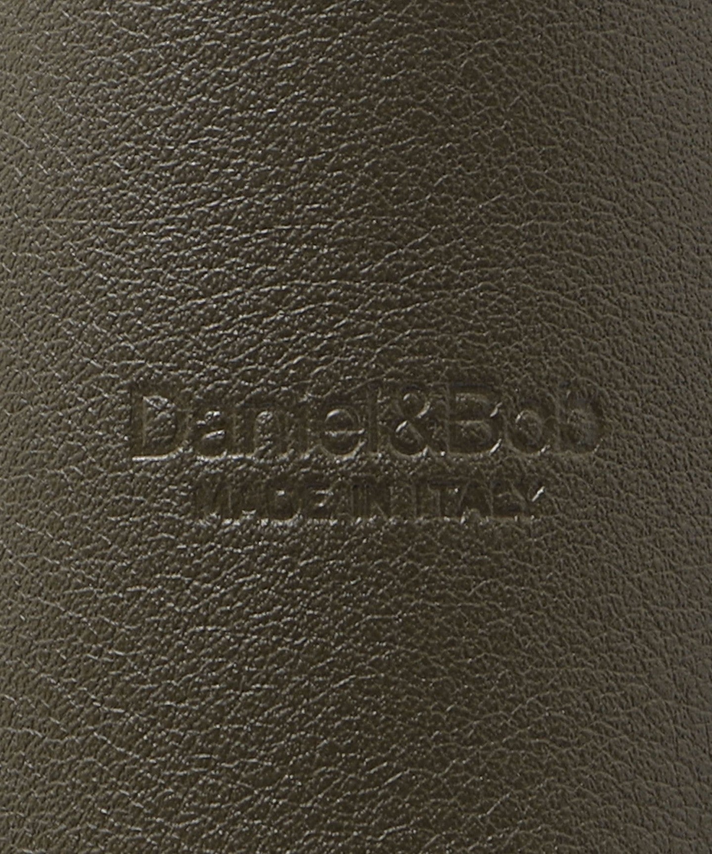 13324997753-d08.jpg
