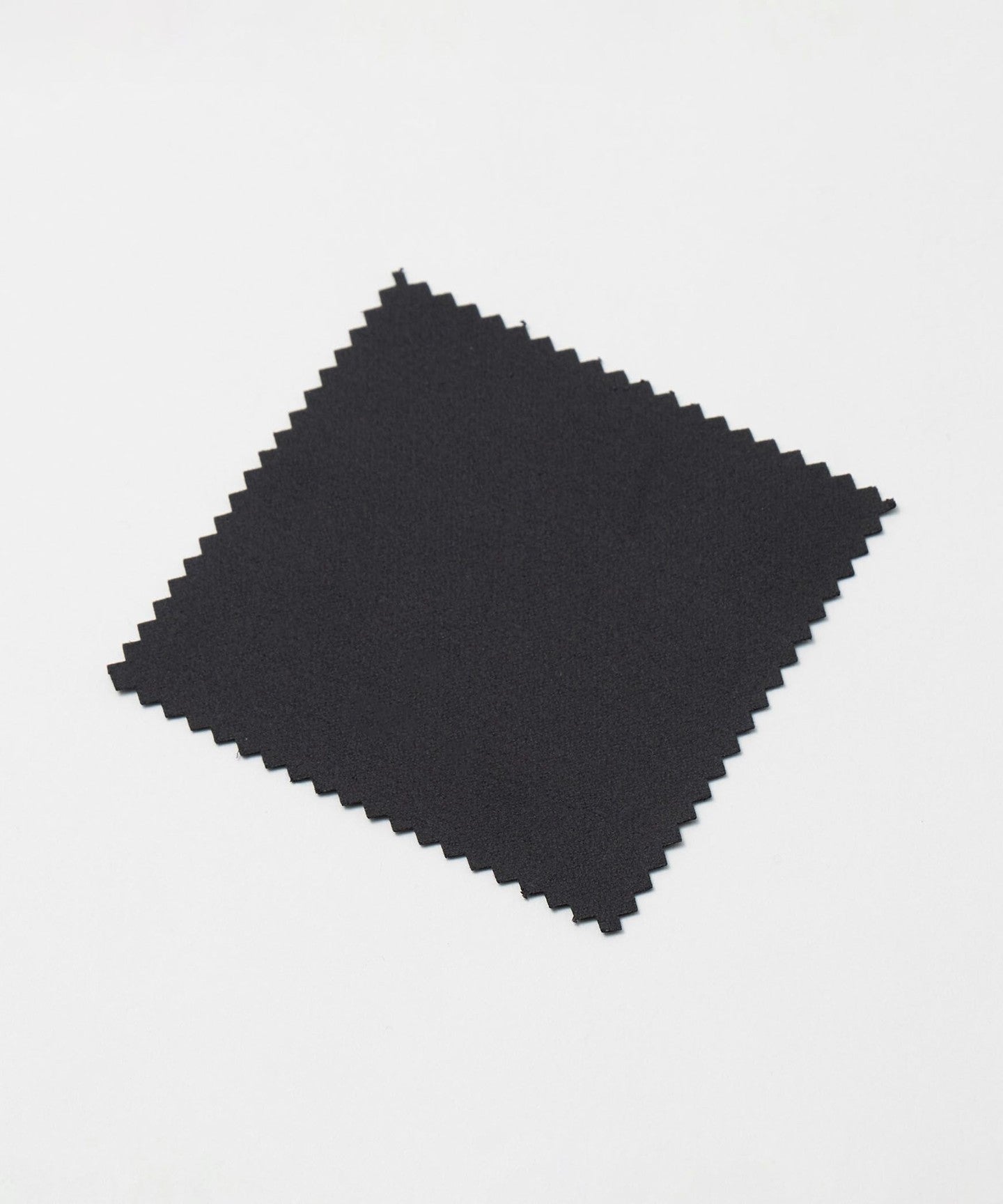 13335000020-d05.jpg