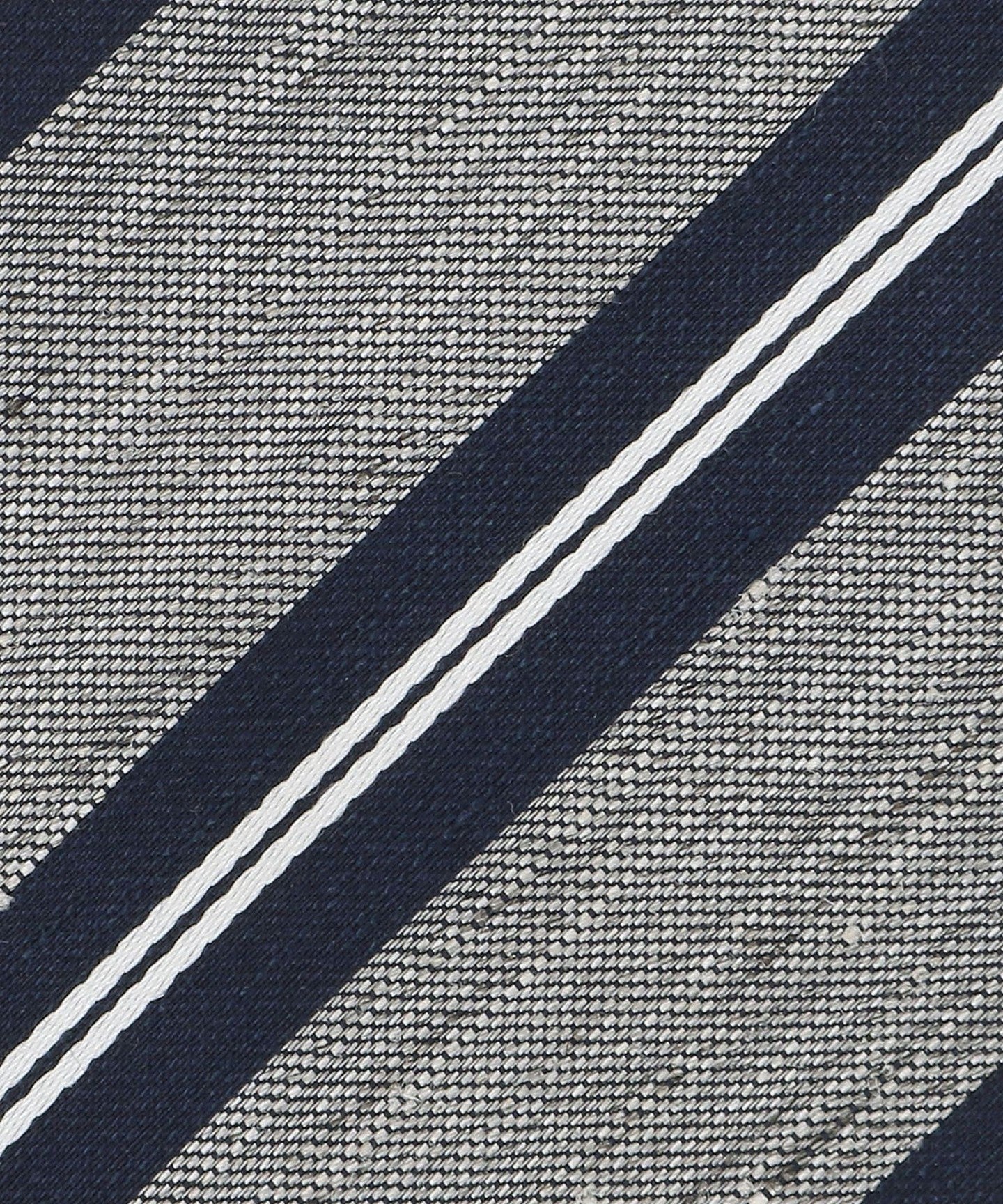 13343000076-d05.jpg