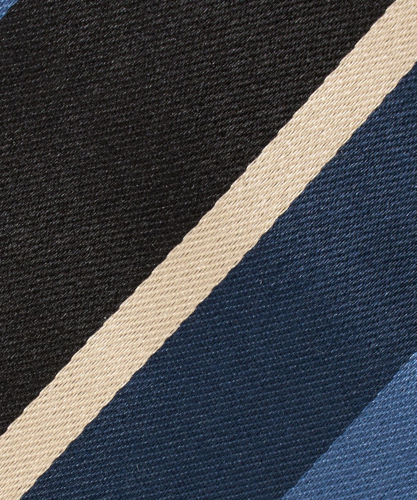 13346000016-d03.jpg