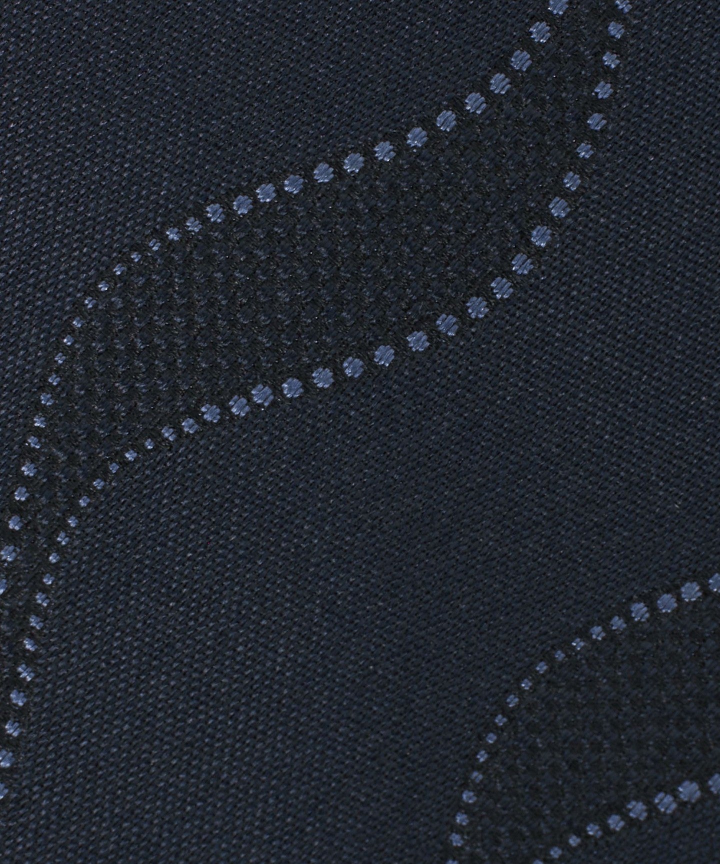 13346000024-d05.jpg